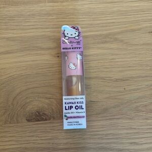Crème x Hello Kitty Kawaii Kiss Lip Oil